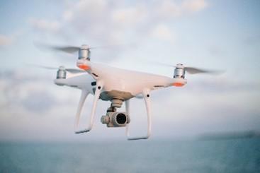 Drone on its way to inspect a bridge (Photo by Josh Sorenson from Pexels) https://www.pexels.com/ Drone on its way to inspect a bridge (Photo by Josh Sorenson from Pexels) https://www.pexels.com/